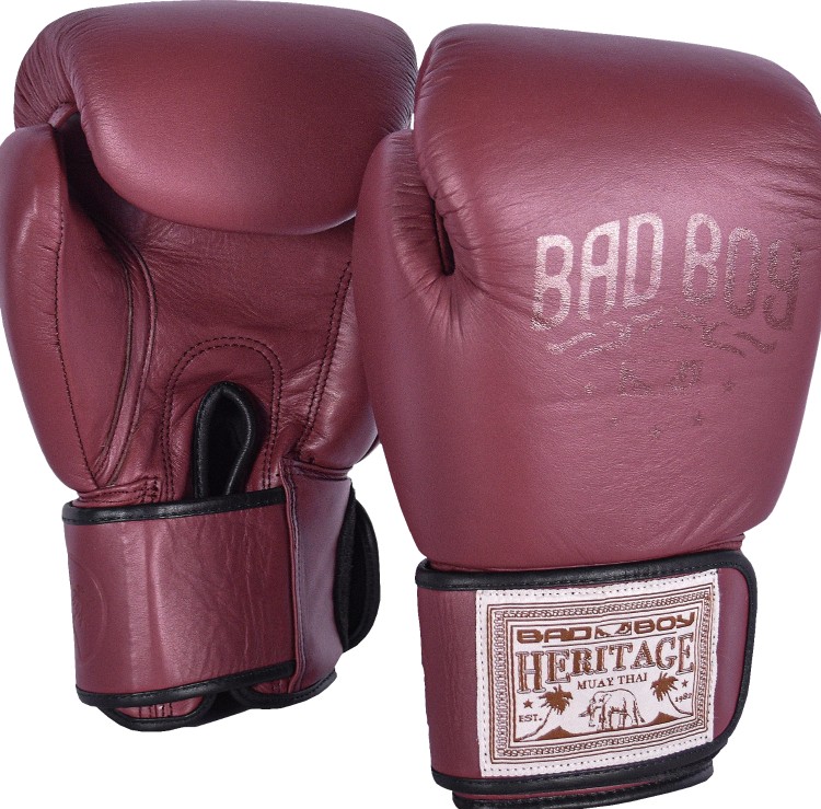 Боксерские перчатки Bad Boy Heritage Thai Boxing Gloves 14 oz красные